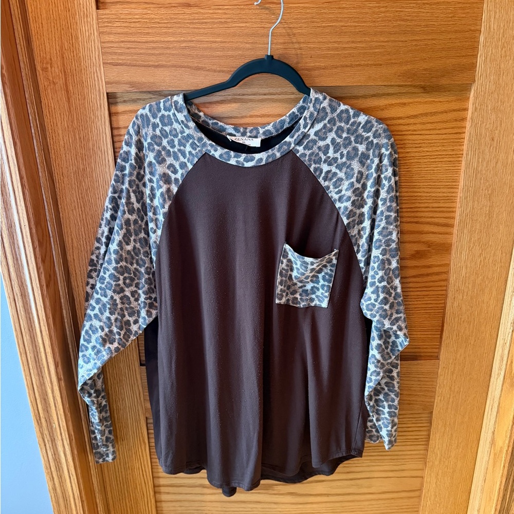 Zenana XL long sleeve shirt. Color: leopard print sleeves; brown body
